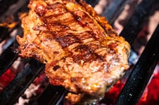 Informe: bajó cinco kilos el consumo de carne vacuna y advierten que más del 25% del valor son impuestos