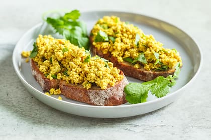 Huevos revueltos veganos