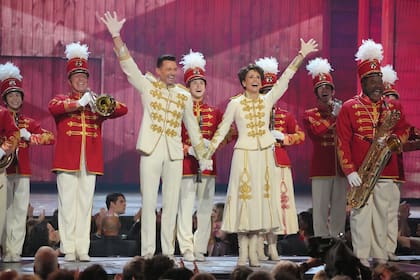 Hugh Jackman y Sutton Foster en The Music Man