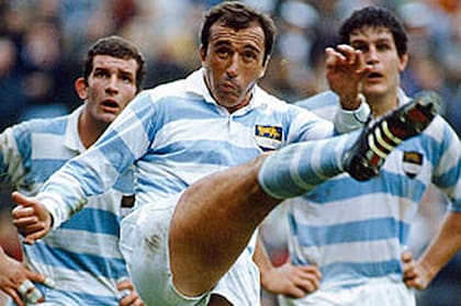 El botín mágico de Hugo Porta en acción; el apertura de los Pumas fue considerado el mejor jugador del mundo en 1985.