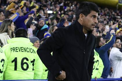 Hugo Benjamín Ibarra, entrenador de Boca, fue ratificado en el cargo por el Consejo de Fútbol hasta fin de año