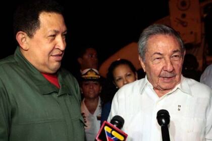 Hugo Chávez y Raúl Castro, en La Habana