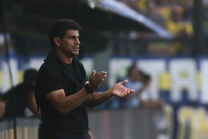 Hugo Ibarra, entrenador de Boca