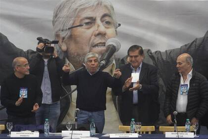 Hugo Moyano retuvo su liderazgo en la CGT Azopardo y dejó sin posibilidades al ruralista Gerónimo Venegas