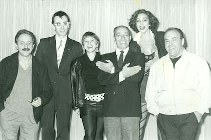 Hugo Sofovich, Jean-Francois Casanovas, Divina Gloria, Alberto Olmedo, Beatriz Salomón y Javier Portales, en 1986