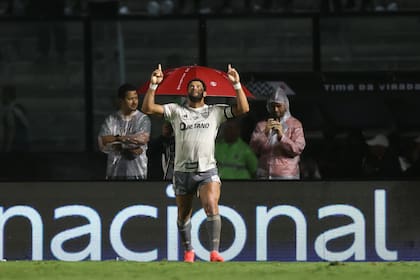 Hulk, una de las figuras de Atlético Mineiro, marcó el gol en el empate ante Vasco da Gama por la Copa de Brasil
