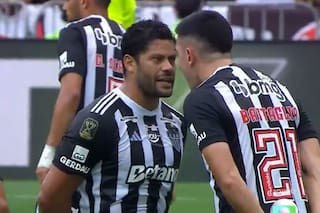 El fuerte cruce entre Hulk y Rodrigo Battaglia en Atlético Mineiro en medio de la derrota ante Flamengo