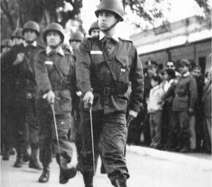 Humberto Viola en sus primeros años en el ejército