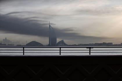 Humo sobre Dubai
(AFP)