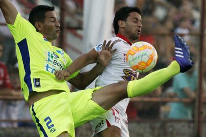Huracán empató con Mineros en el debut