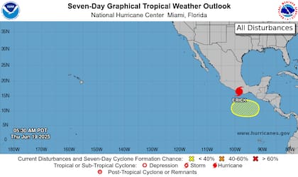 Huracán Erick impactó como categoría 4: vientos de 220 km/h azotan costa de Oaxaca