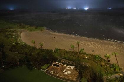 Las autoridades habían ordenado la evacuación de las zonas en peligro pero muchos vecinos se negaron a dejar sus casas