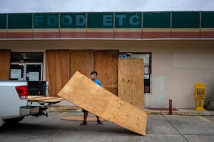 huracan laura estados unidos ciclon Luisiana lluvias destrozos coronavirus