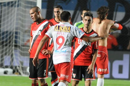 Huracán le ganó 1-0 en San Juan y se quedó con la Supercopa Argentina 2014