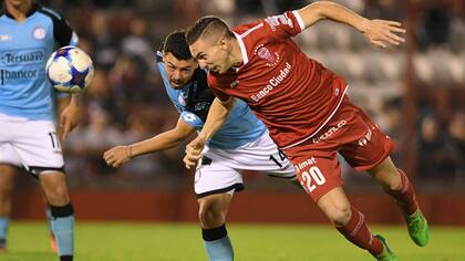 Huracán sigue en Primera