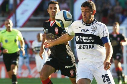 Huracán y Estudiantes igualaron en el Ducó