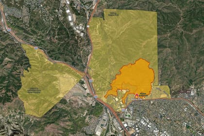 Hurst fire: más de 300 hectáreas quemadas en el incendio que avanza en su contención
