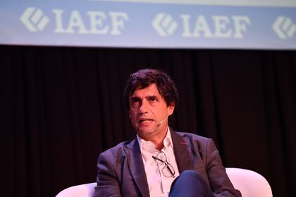 El exministro de Economía Hernán Lacunza en el 40º congreso anual del IAEF
