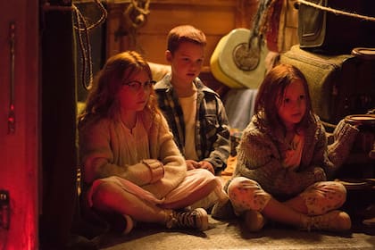 Iain Armitage junto a Olivia Kate Rice y Chandler Head en The Glass Castle