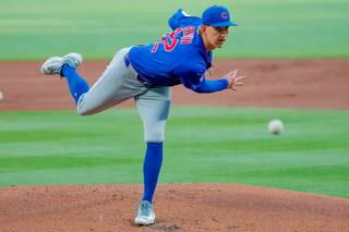 Ian Happ pega jonrón y cinco lanzadores lucen en victoria de Cachorros, 2-0 ante Bravos