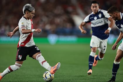 Ian Subiabre busca ganarse un lugar en River