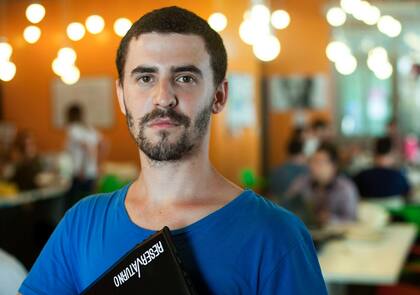 Ianir Sonis estudió Administración y Sistemas y hoy tiene su propio emprendimiento