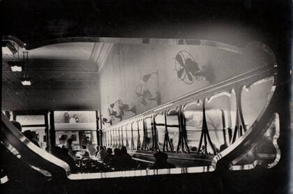 Iaros frecuentaba los bares porteños