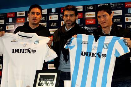 Ibañez y Quílez junto al manager Roberto Ayala
