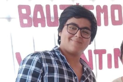 Ibarra había completado los estudios secundarios