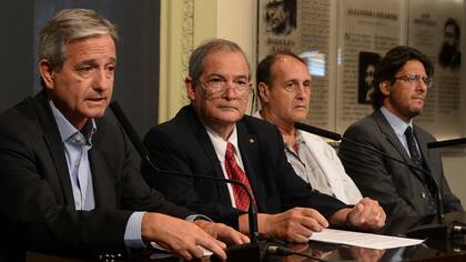 Ibarra, Lemus, Díaz Legaspe y Garavano, ayer, en conferencia