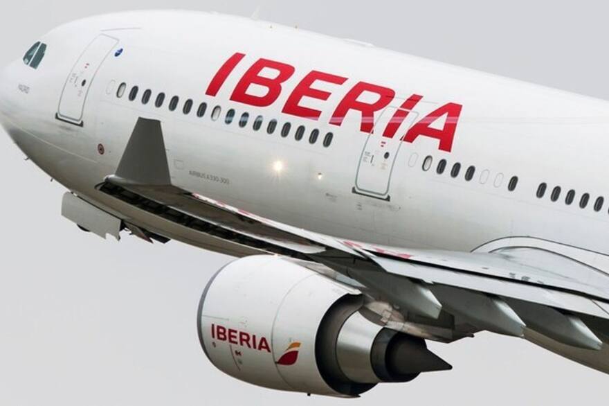 Iberia canceló pasajes a Europa que se habían publicado el sábado a US$250  - LA NACION