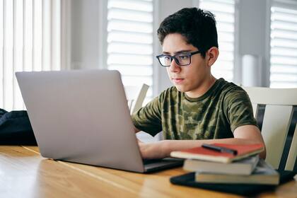 IBM ofrece cursos gratuitos de diseño visual con el objetivo de ayudar a los adolescentes a tener más éxito al iniciar sus carreras profesionales