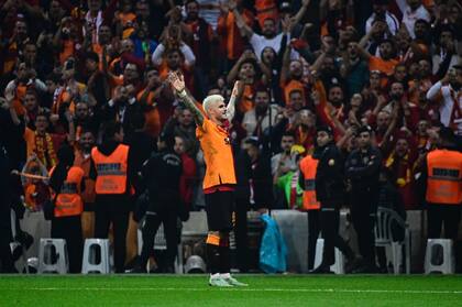 Icardi hizo explotar al estadio de Galatasaray