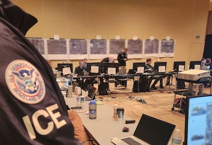 ICE obtiene información sobre posibles infractores migratorios a través de varias fuentes