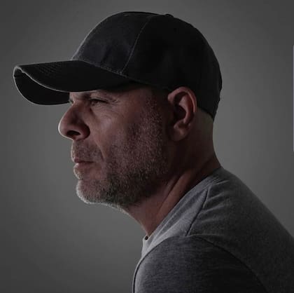 Idéntico: la gente en la calle se confunde con el verdadero Bruce Willis