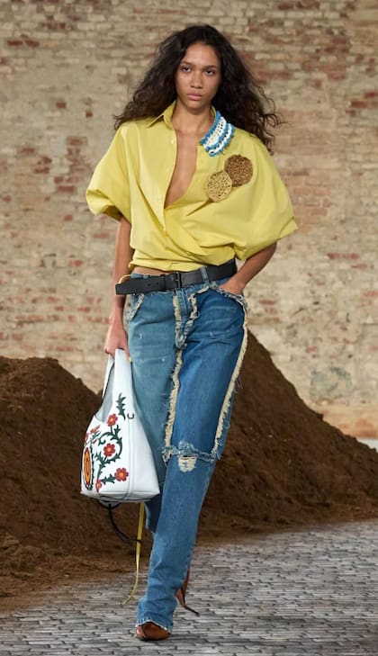 Identidad argentina en los diseños de Adrián Appiolaza