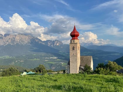 Iglesia de San Nicola, en el Ritten.