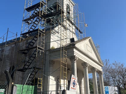 Iglesia Nuestra Señora del Tránsito, en Almirante Brown