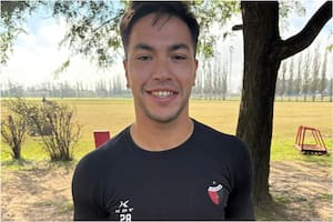 El DT de Colón habló de Ignacio Lago luego del video viral junto a su novio