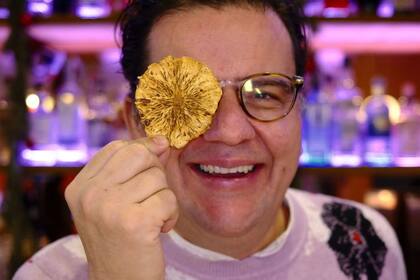 Ignacio “Nacho” Jiménez ofrece cócteles que combinan sabores mexicanos con un toque neoyorquino (Insstagram/@superbuenonyc)