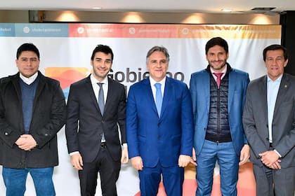 Ignacio Torres, Maximiliano Pullaro, Martín Llaryora, Carlos Sadir, Claudio Vidal, los cinco gobernadores confluyen el nuevo frente electoral