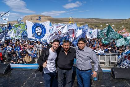 Ignacio Torres y Claudio VIdal, gobernadores electos de Chubut y Santa Cruz, respectivamente, unieron discursos y reclamos en el cierre de campaña de Juntos por el Cambio.