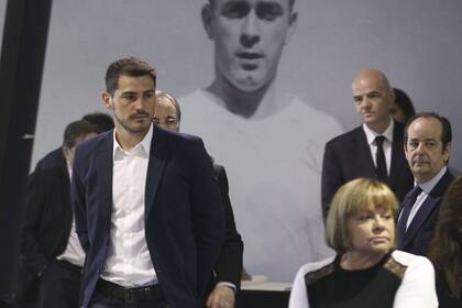 Iker Casillas, capitán de Real Madrid, rindió homenaje a la Saeta Rubia