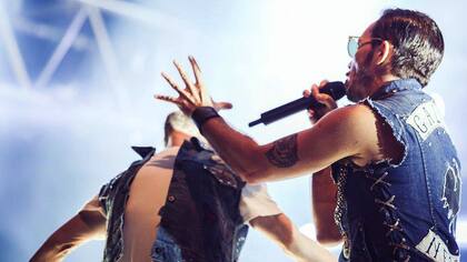 IKV presentó temas nuevas de su disco La Humanidad o nosotros