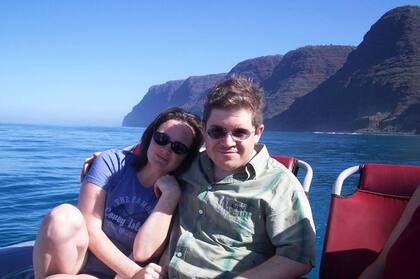 McNamara junto con su esposo, el comediante Patton Oswalt, con quien compartía la afición por el true crime y quien logró que el libro que había escrito fuera publicado