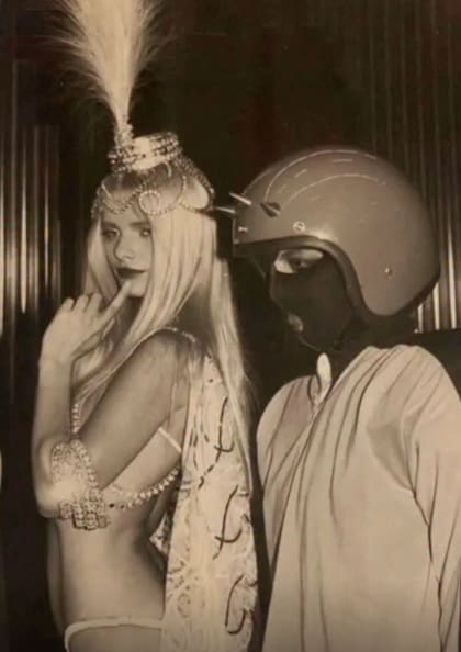 Ilona se convirtió en modelo a los 13 años y debutó en el cine en 1970 en Italia