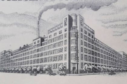 El edificio original de La Manufactura Algodonera Argentina fue proyectado en la década del 40 por el arquitecto Jorge Bunge.