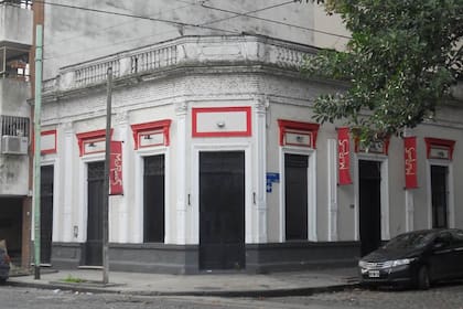 Imagen antigua del edificio donde se encontraba La Esquina del Sol