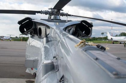 Imagen de alguno de los impactos en el helicóptero presidencial
