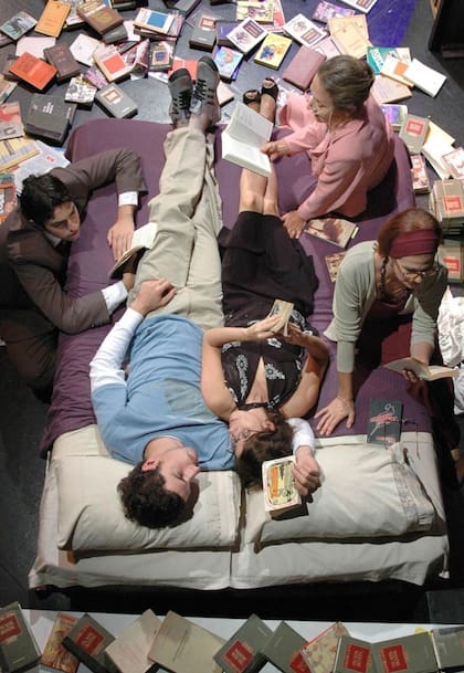 Imagen de Budín inglés cuando se estrenó en el Sarmiento. En el marco de la retrospectiva, la obra contará con un elenco integrado por Maitina De Marco, Marcos Ferrante, Santiago Gobernori, Laura López Moyano y Elvira Onetto